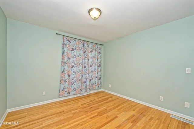 $739,900 | 1243 Waters Road, Glenville, NY 12302