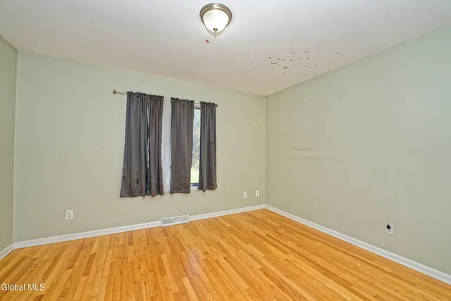 $739,900 | 1243 Waters Road, Glenville, NY 12302