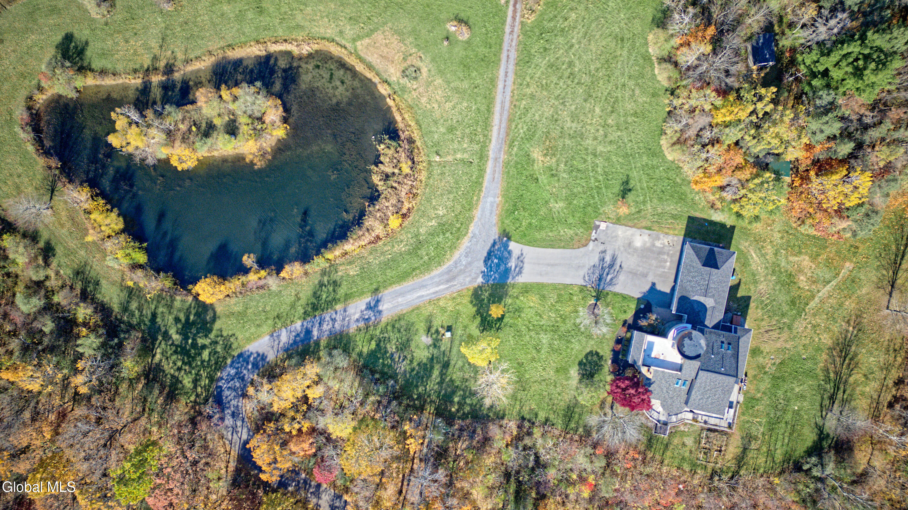 1243 Waters Road Glenville, NY 12302 - Photo 4 of 71 Air Yard 10