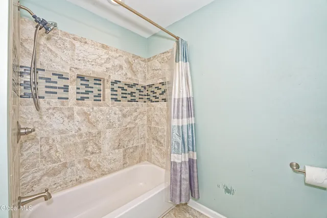 $739,900 | 1243 Waters Road, Glenville, NY 12302