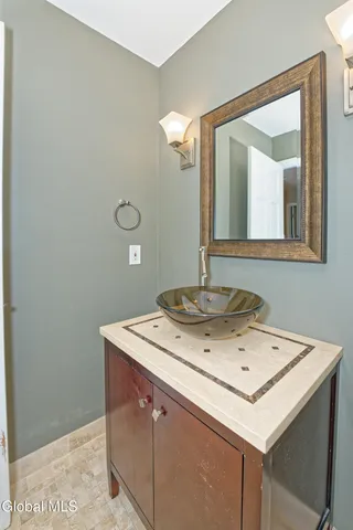 $739,900 | 1243 Waters Road, Glenville, NY 12302