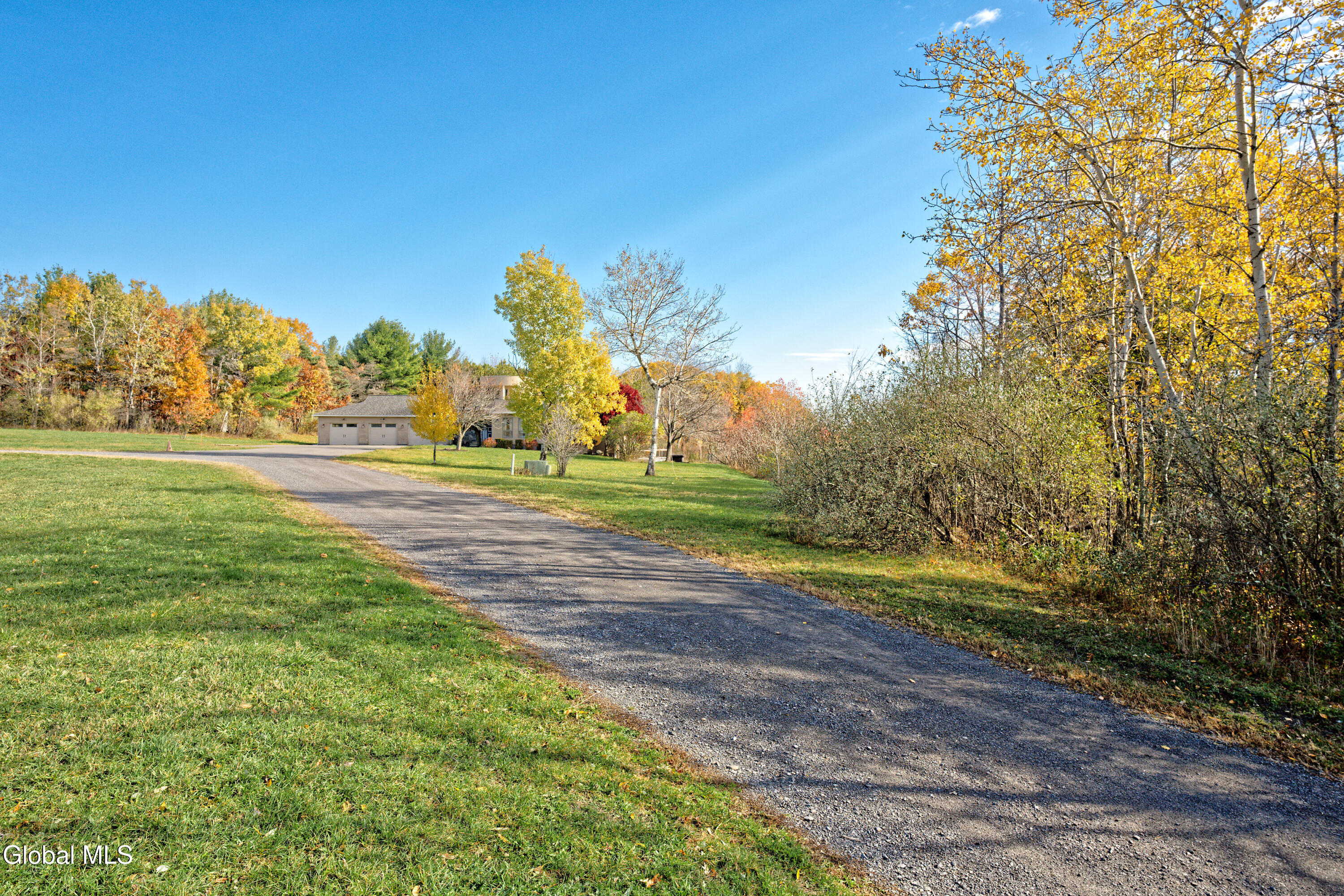 1243 Waters Road Glenville, NY 12302 - Photo 63 of 71 0 Front 3