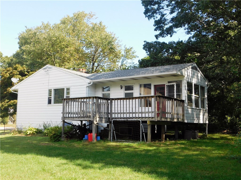 14 Betony Road Narragansett, RI 02874 - Photo 3 of 20