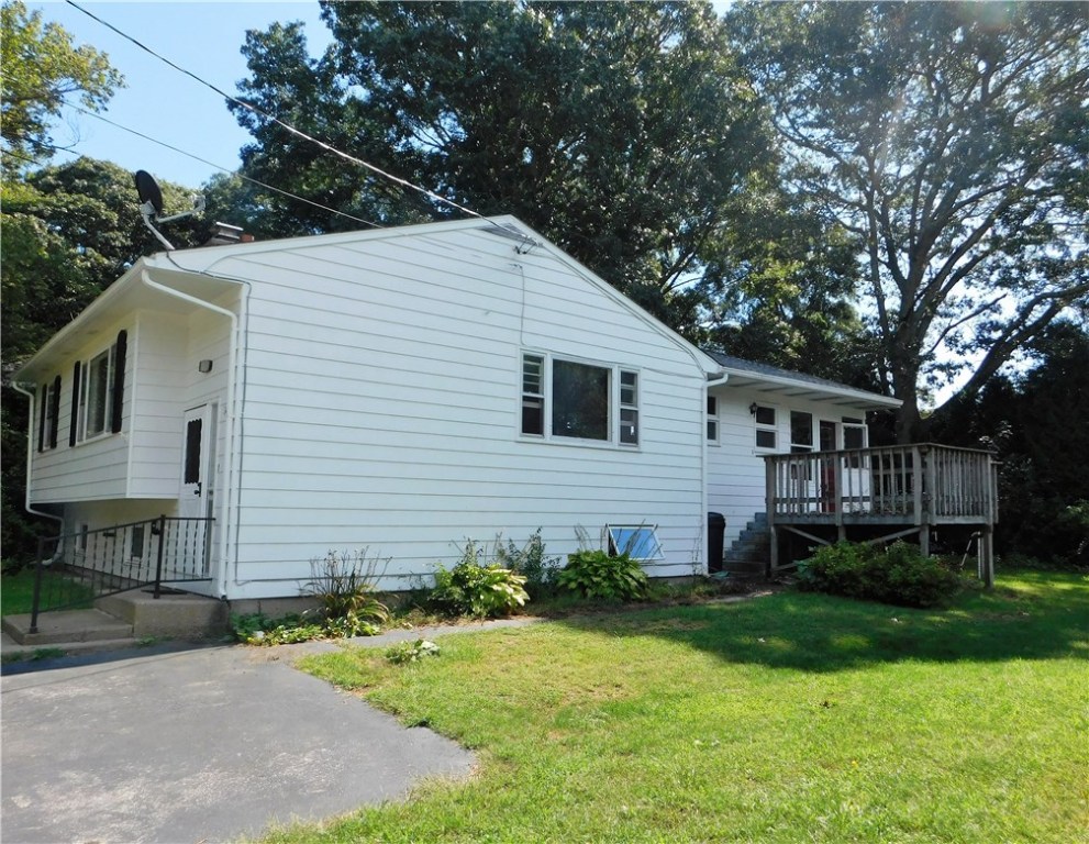 14 Betony Road Narragansett, RI 02874 - Photo 4 of 20