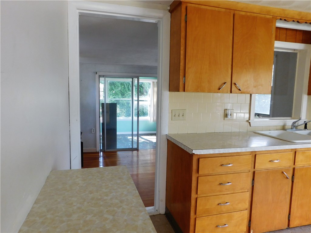 14 Betony Road Narragansett, RI 02874 - Photo 8 of 20