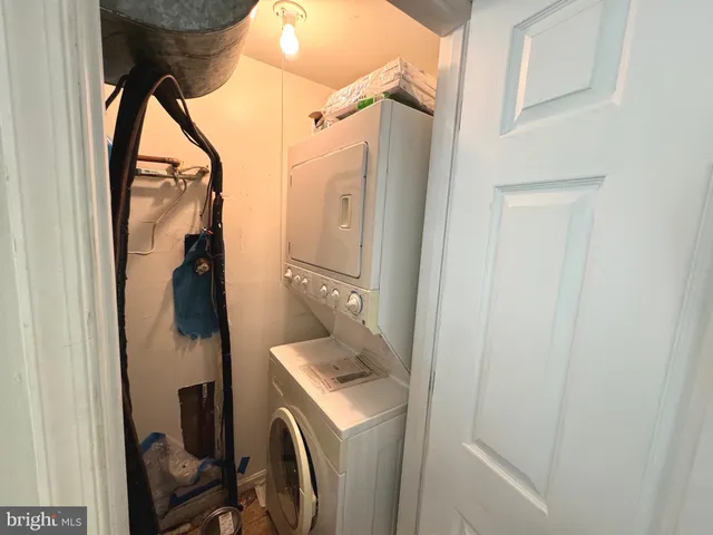 $2,700 | 4354 Pembrook Village Drive, Unit 63, Alexandria, VA 22309