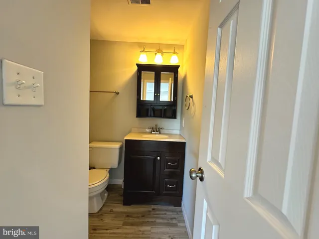 $2,700 | 4354 Pembrook Village Drive, Unit 63, Alexandria, VA 22309