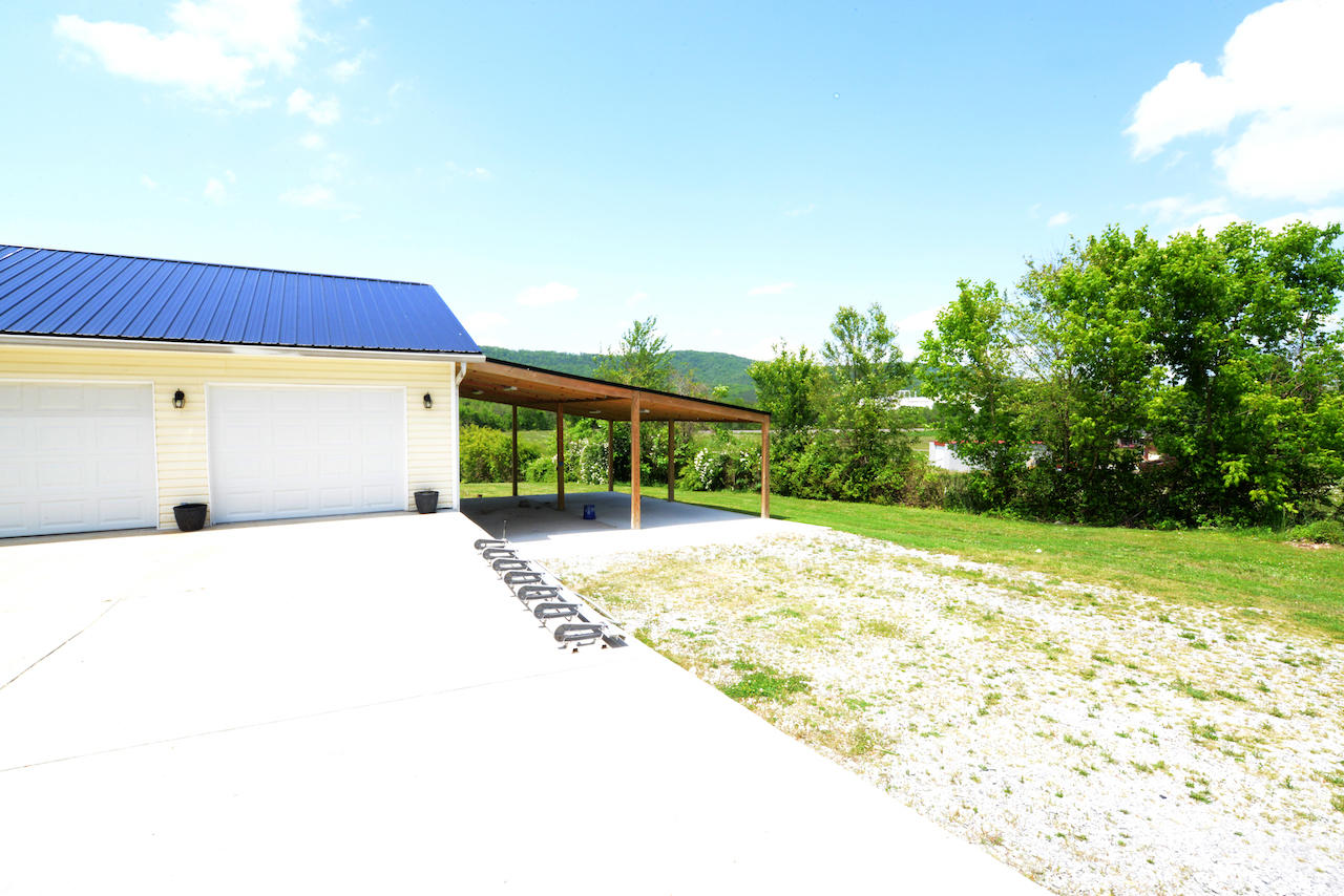 27565 Rhea County Highway, Unit 1 Spring City, TN 37381 - Photo 27 of 30 27-Garage and Carport