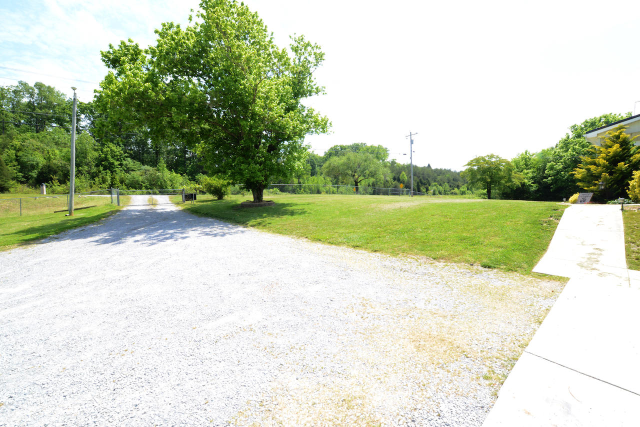 27565 Rhea County Highway, Unit 1 Spring City, TN 37381 - Photo 29 of 30 29-Driveway 3
