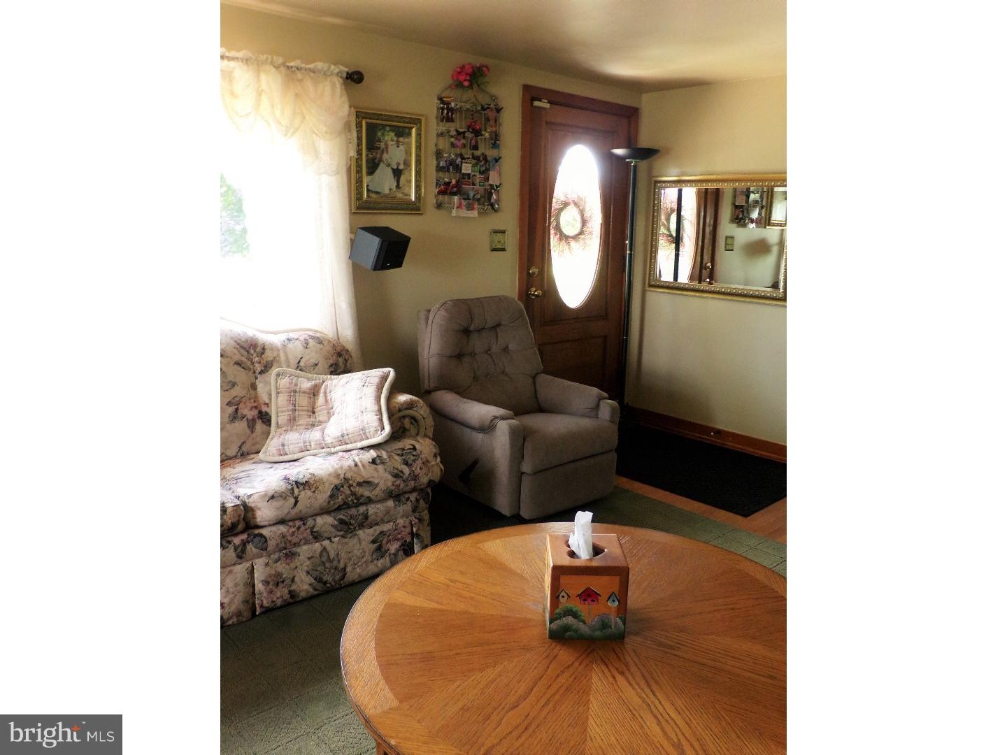 216 Snyder Road Reading, PA 19605 - Photo 6 of 25 Gallery Image 6