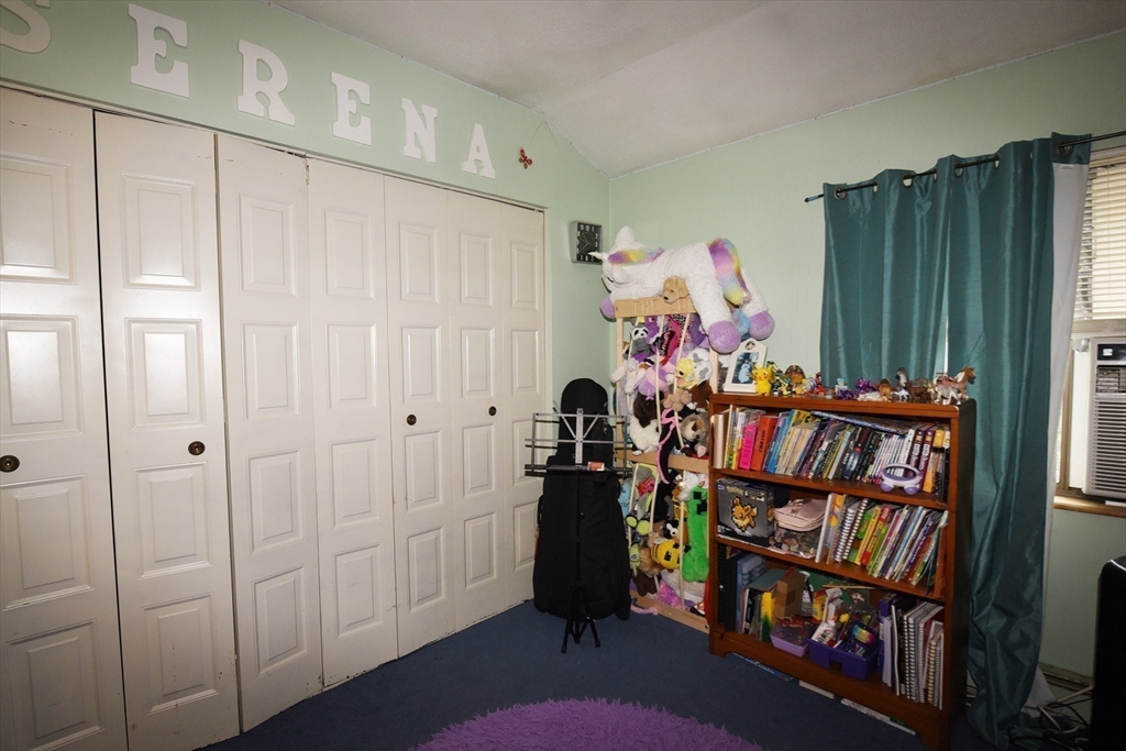 980 Plain Street, Unit 4 Marshfield, MA 02050 - Photo 18 of 26 a view of a hallway with seating area