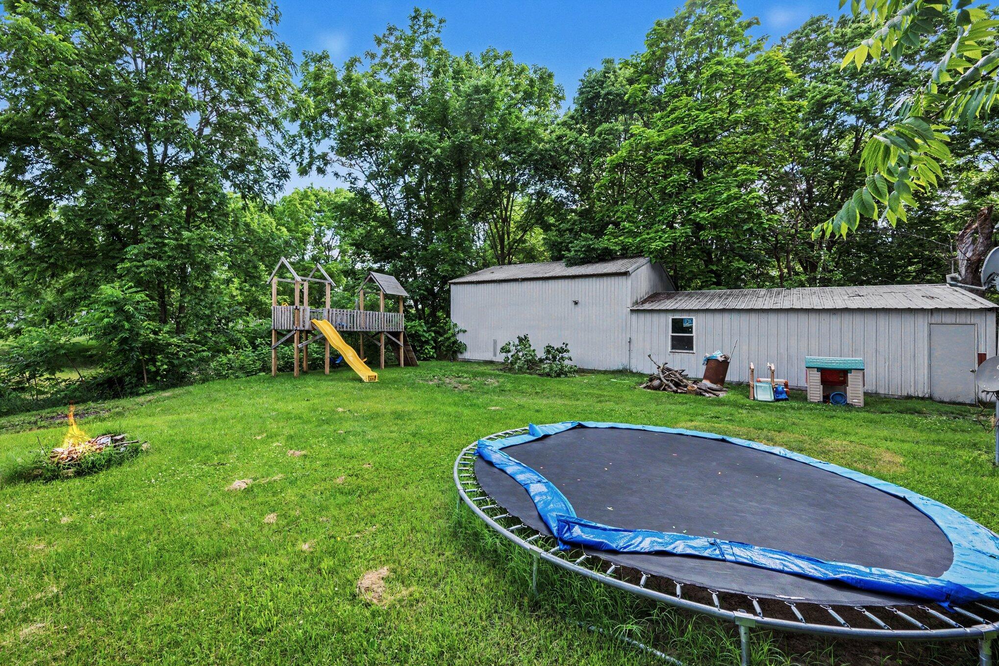 402 West Broadway Street Three Rivers, MI 49093 - Photo 26 of 27 026_file_4198