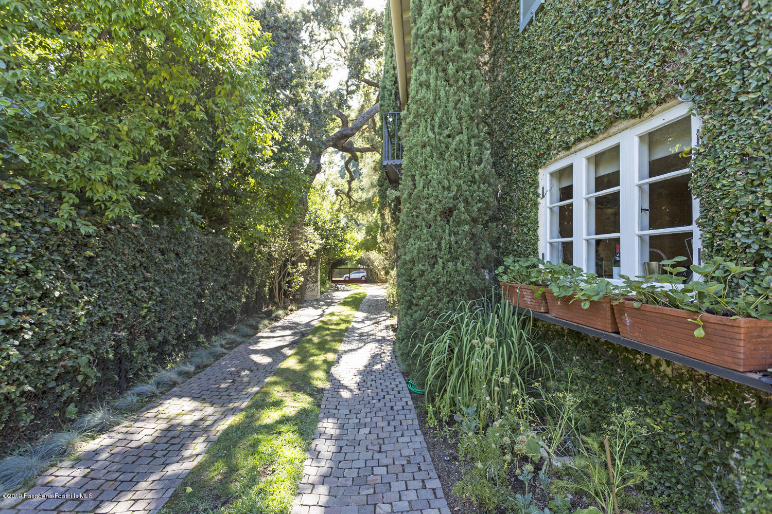 1130 Virginia Road San Marino, CA 91108 - Photo 47 of 55 34