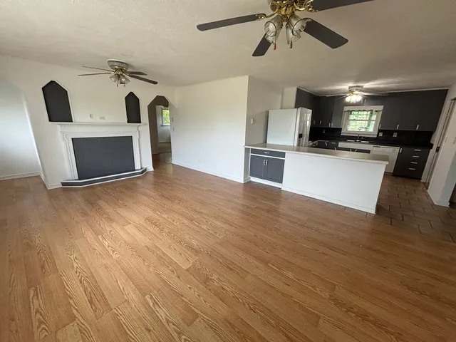 $169,500 | 3667 Artesian Avenue, Armstrong, IL 61812