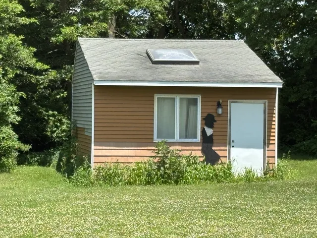 $169,500 | 3667 Artesian Avenue, Armstrong, IL 61812