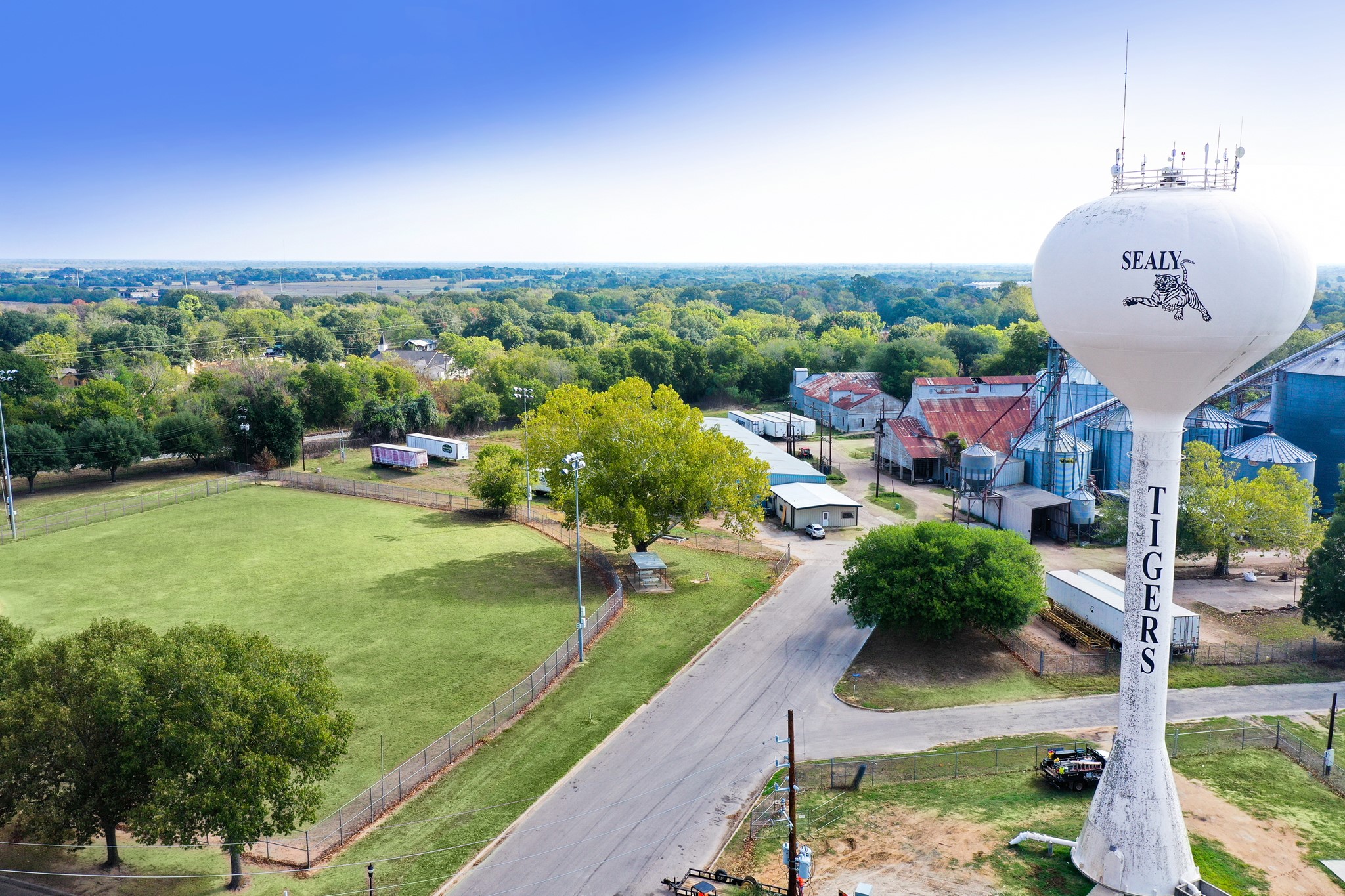 1021 Star Lane Cat Spring, TX 78933 - Photo 11 of 15 an aerial view of a golf course with parking space