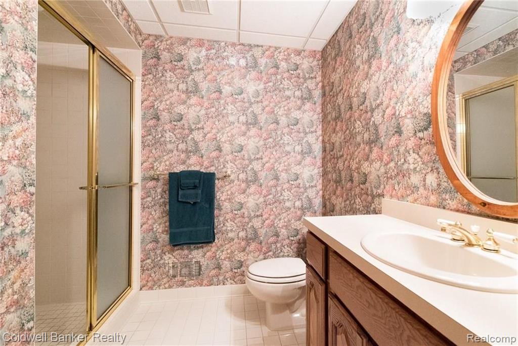 3736 Newcastle Drive Rochester Hills, MI 48306 - Photo 33 of 40