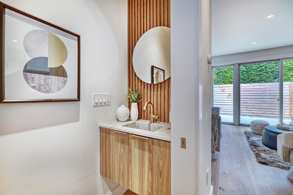 47 Bay State Road, Unit 2 Cambridge, MA 02138 - Photo 6 of 24 Gallery Image 6