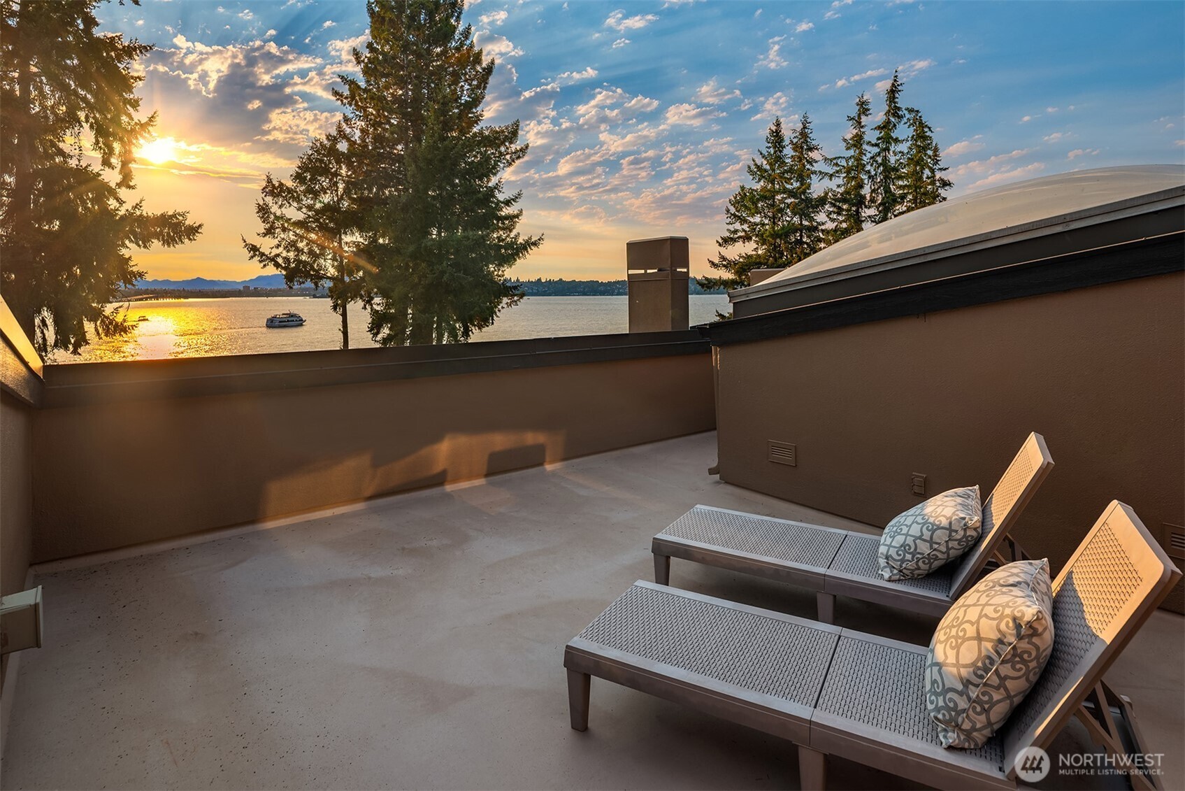 3403 Evergreen Point Road Medina, WA 98039 - Photo 33 of 40 Gallery Image 33