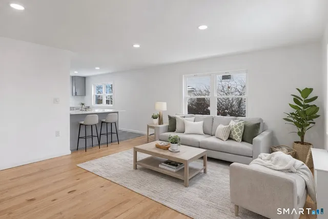 $375,000 | 328 Curtis Street, Meriden, CT 06450