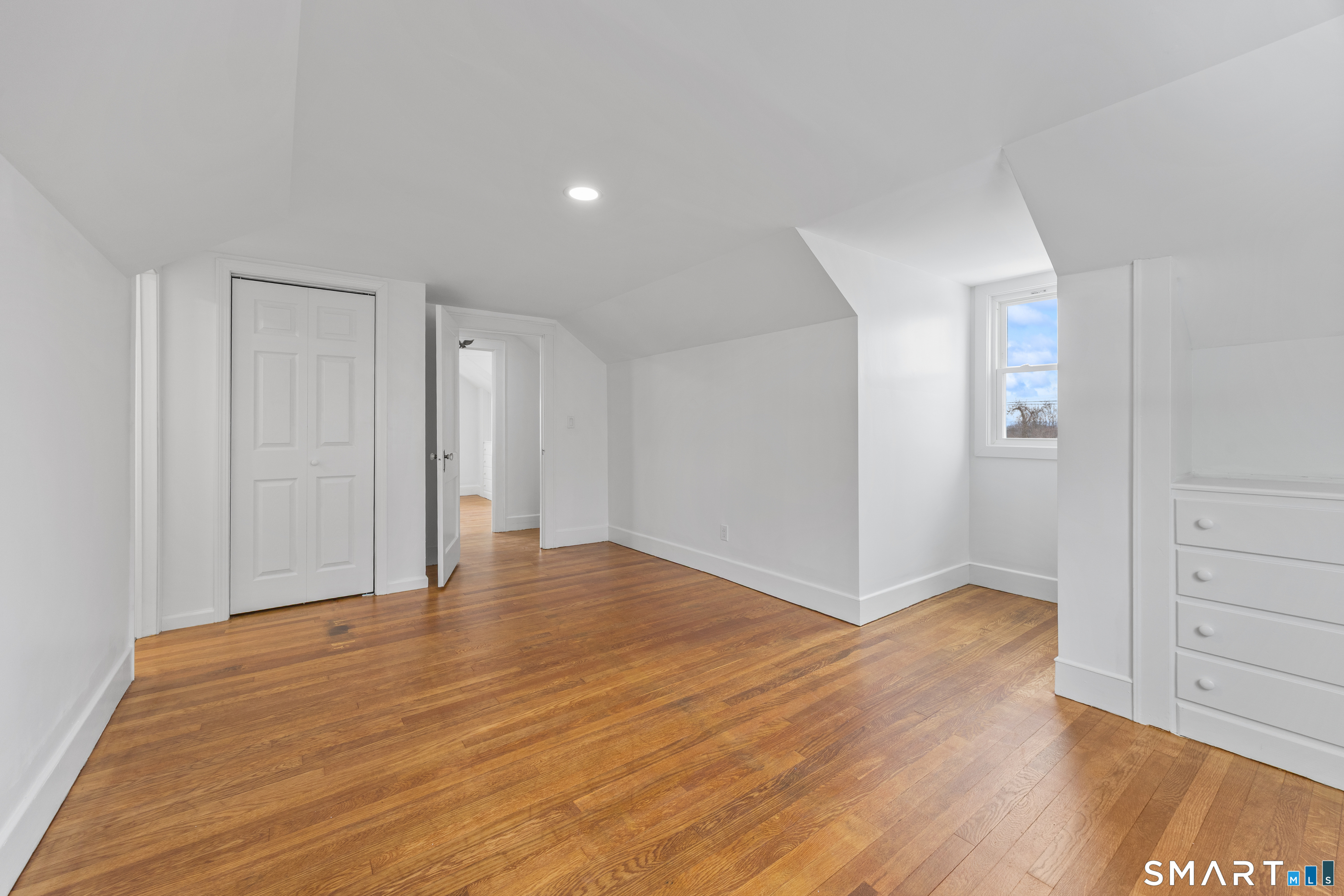 328 Curtis Street Meriden, CT 06450 - Photo 17 of 33