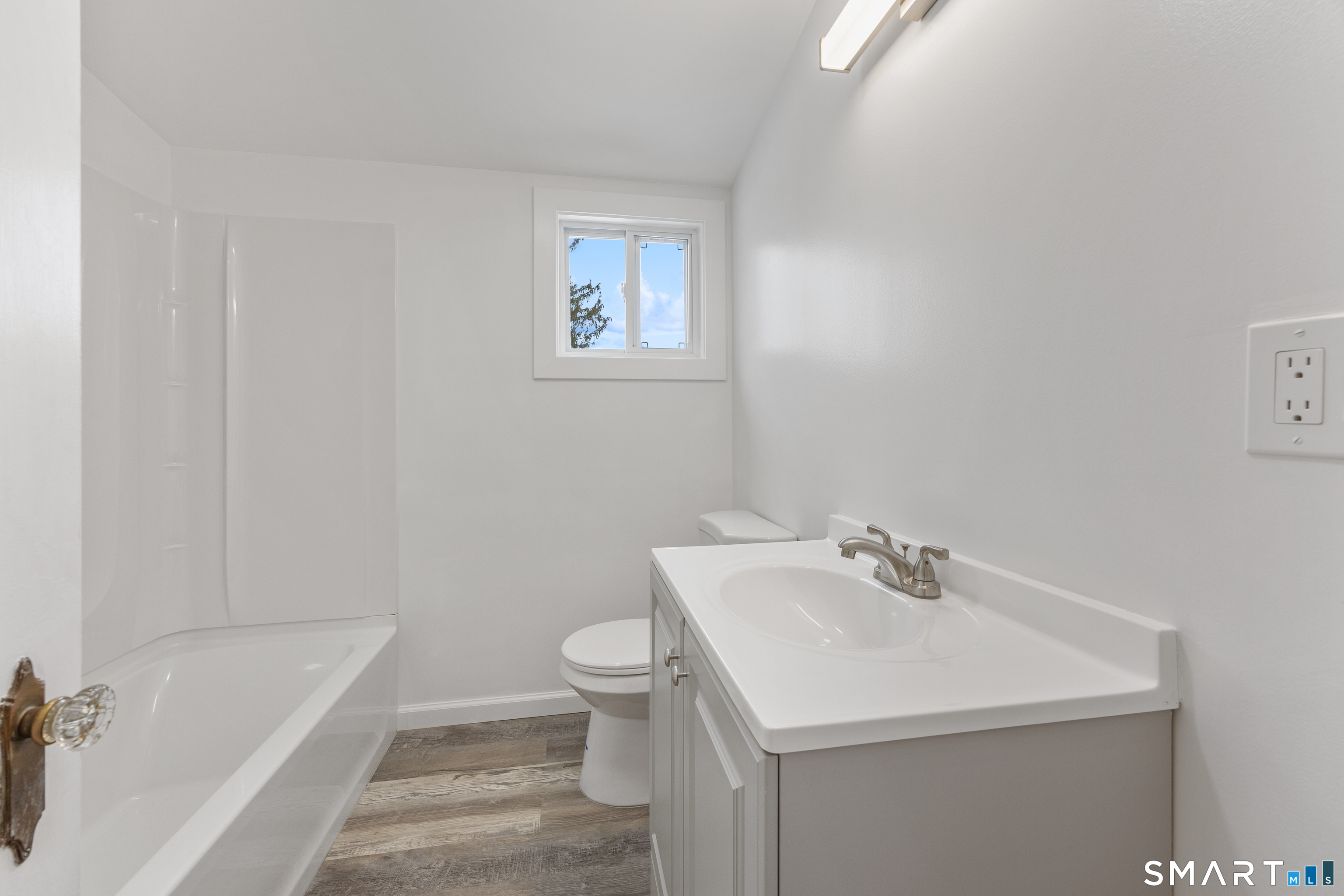 328 Curtis Street Meriden, CT 06450 - Photo 18 of 33