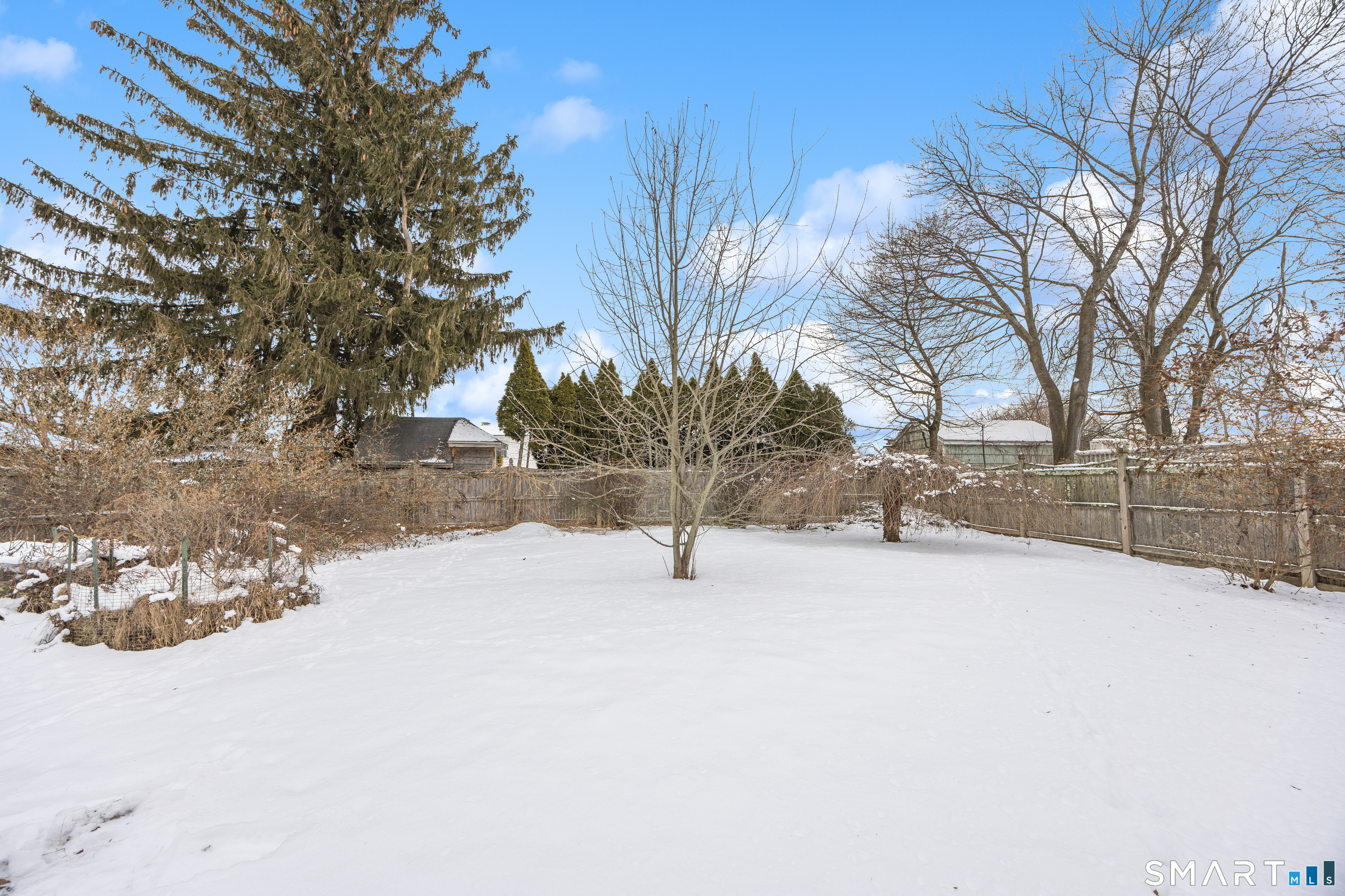 328 Curtis Street Meriden, CT 06450 - Photo 31 of 33