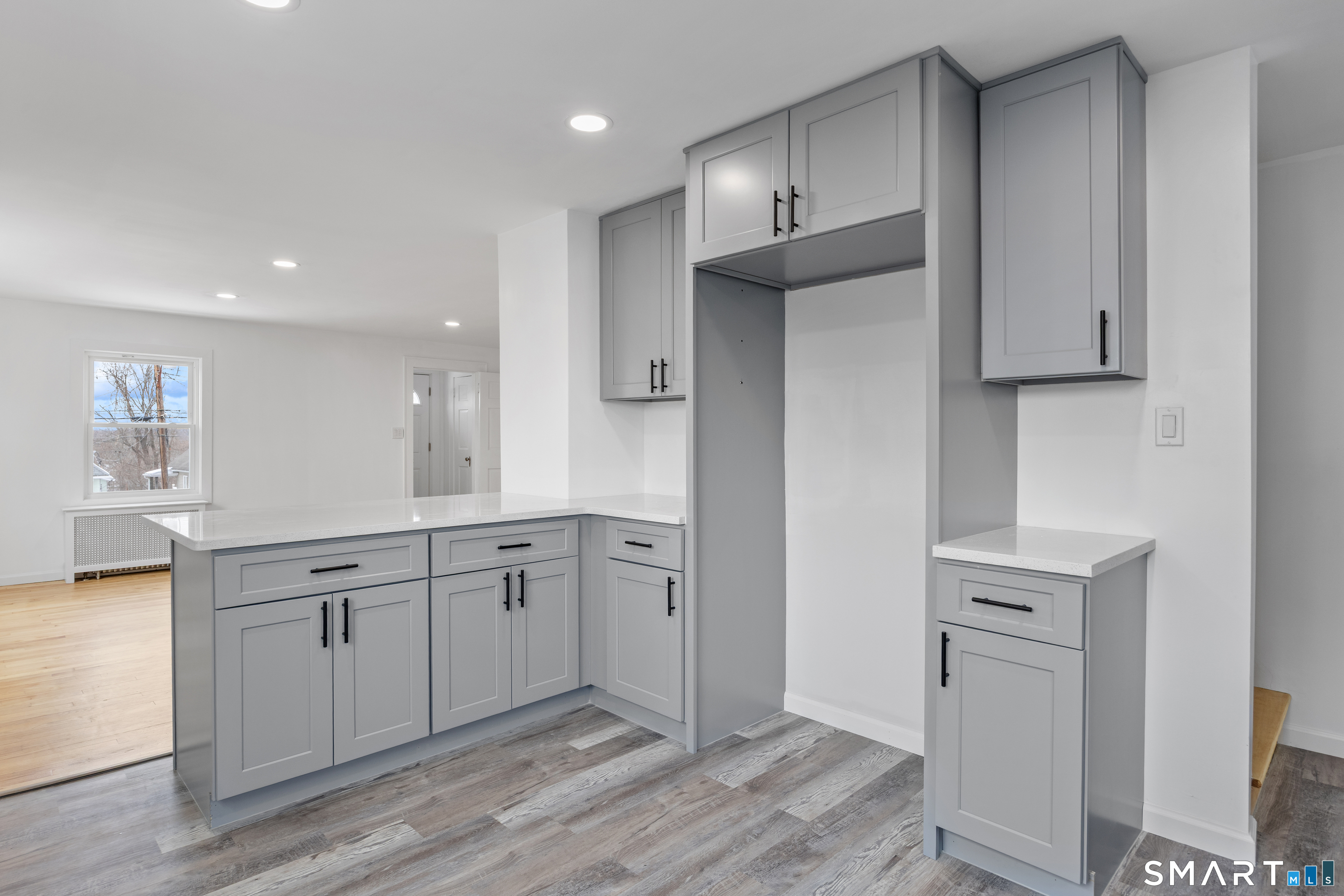 328 Curtis Street Meriden, CT 06450 - Photo 8 of 33