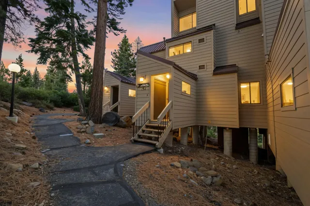 $674,000 | 5101 North Lake Boulevard, Unit 134, Carnelian Bay, CA 96140