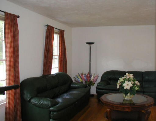 2 Lantern Lane Maynard, MA 01754 - Photo 4 of 19 Gallery Image 4
