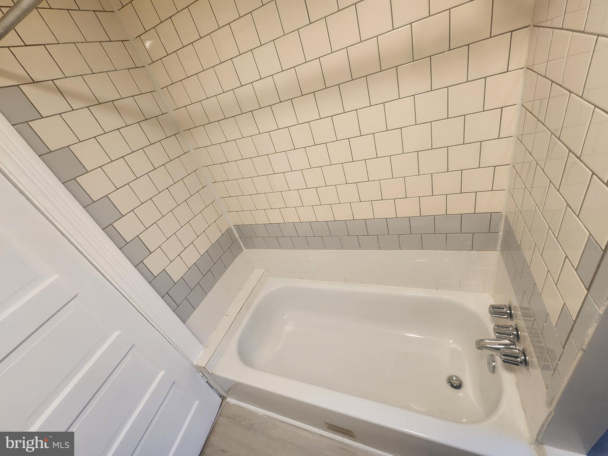 2702 Wilkens Avenue, Unit 2F Baltimore, MD 21223 - Photo 6 of 9