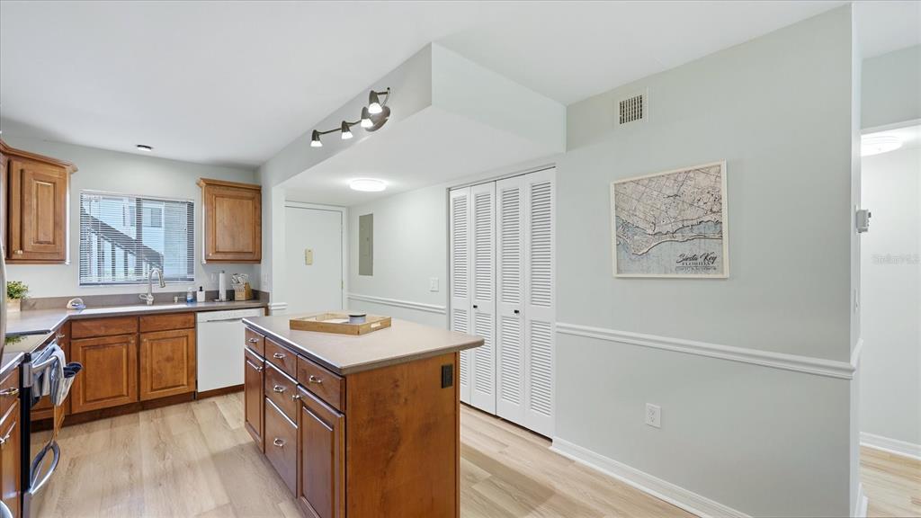 1640 Stickney Point Road, Unit 40101 Sarasota, FL 34231 - Photo 8 of 38 Gallery Image 8