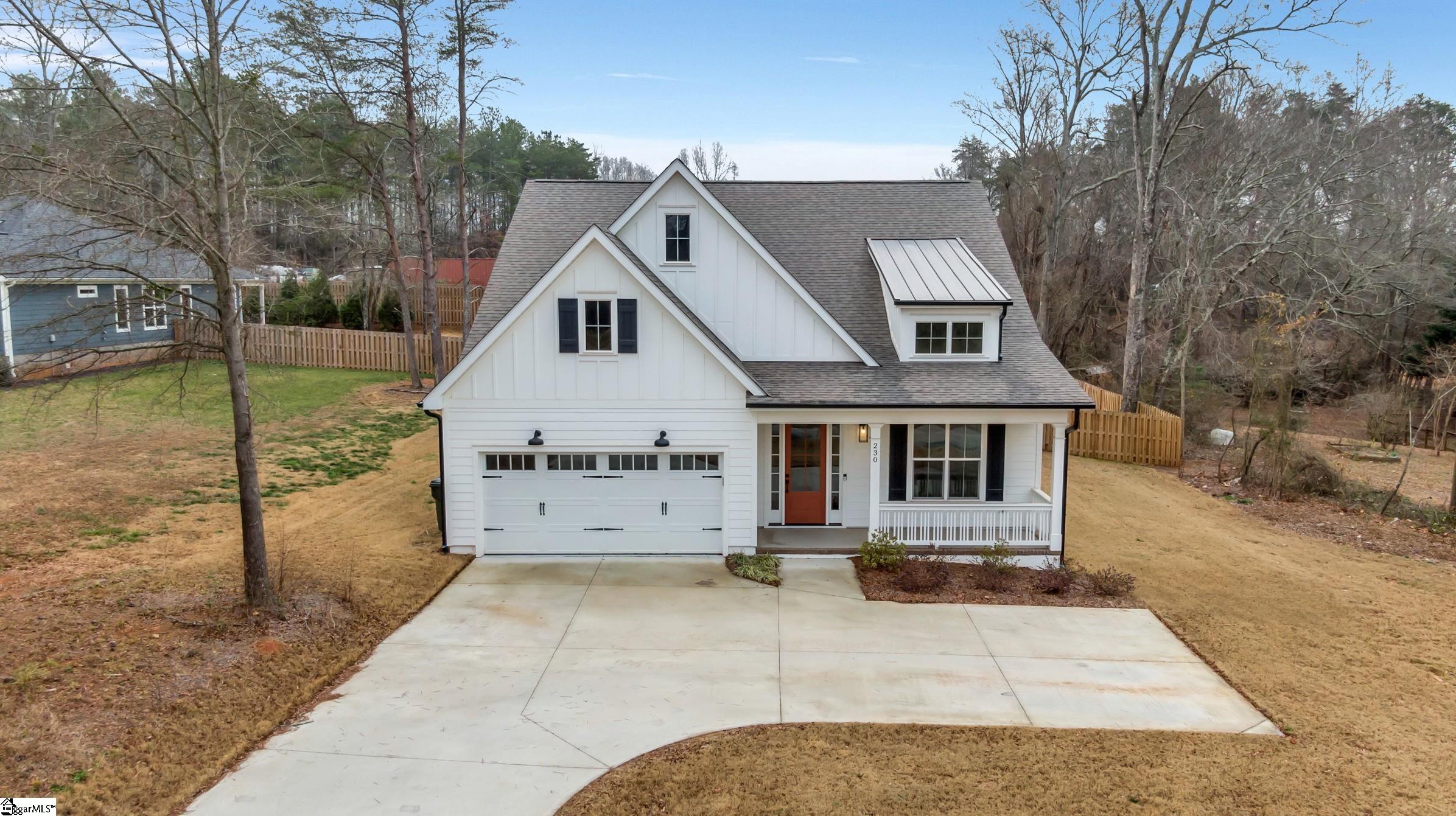 230 East Darby Road Taylors, SC 29687 - Photo 2 of 40