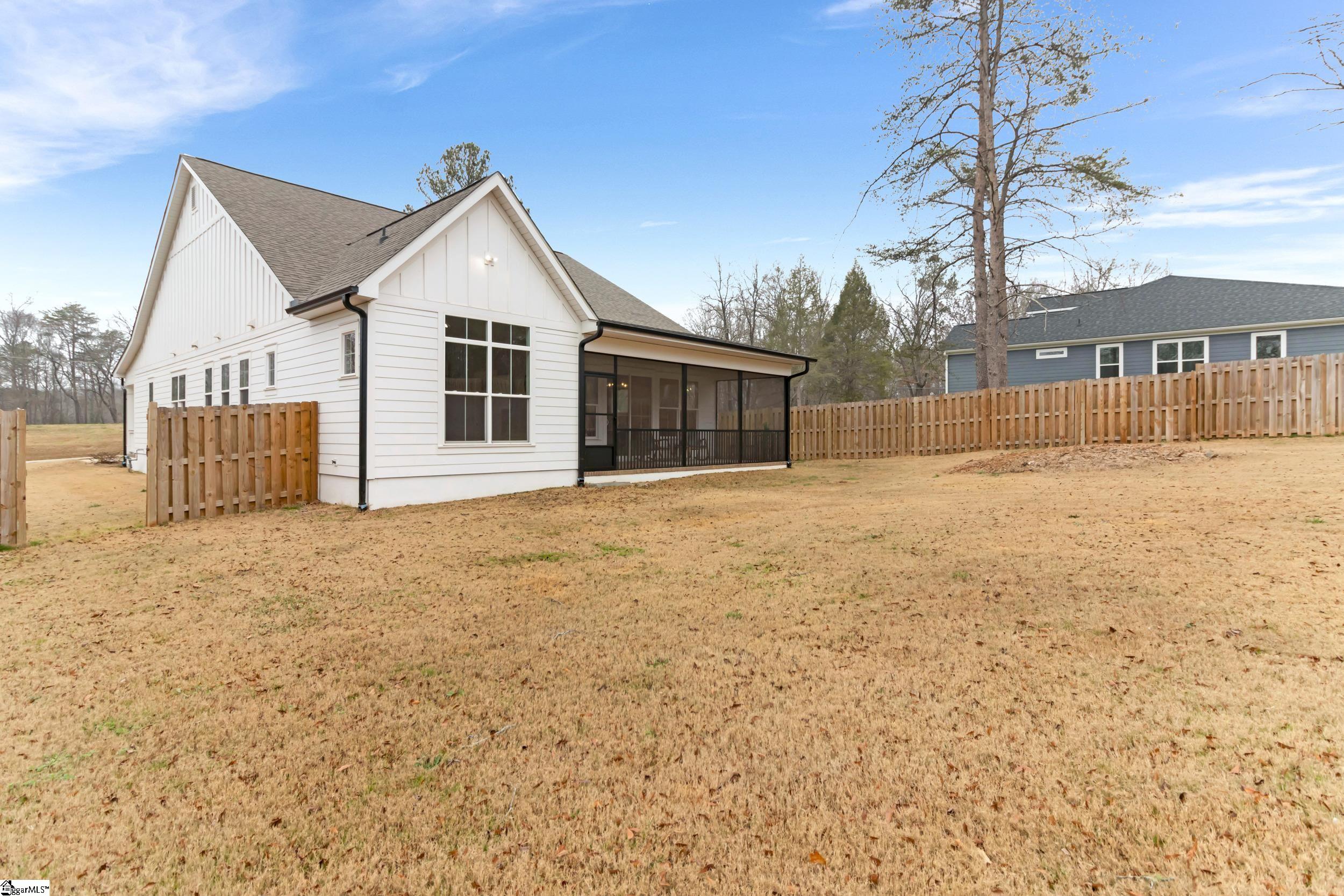 230 East Darby Road Taylors, SC 29687 - Photo 36 of 40