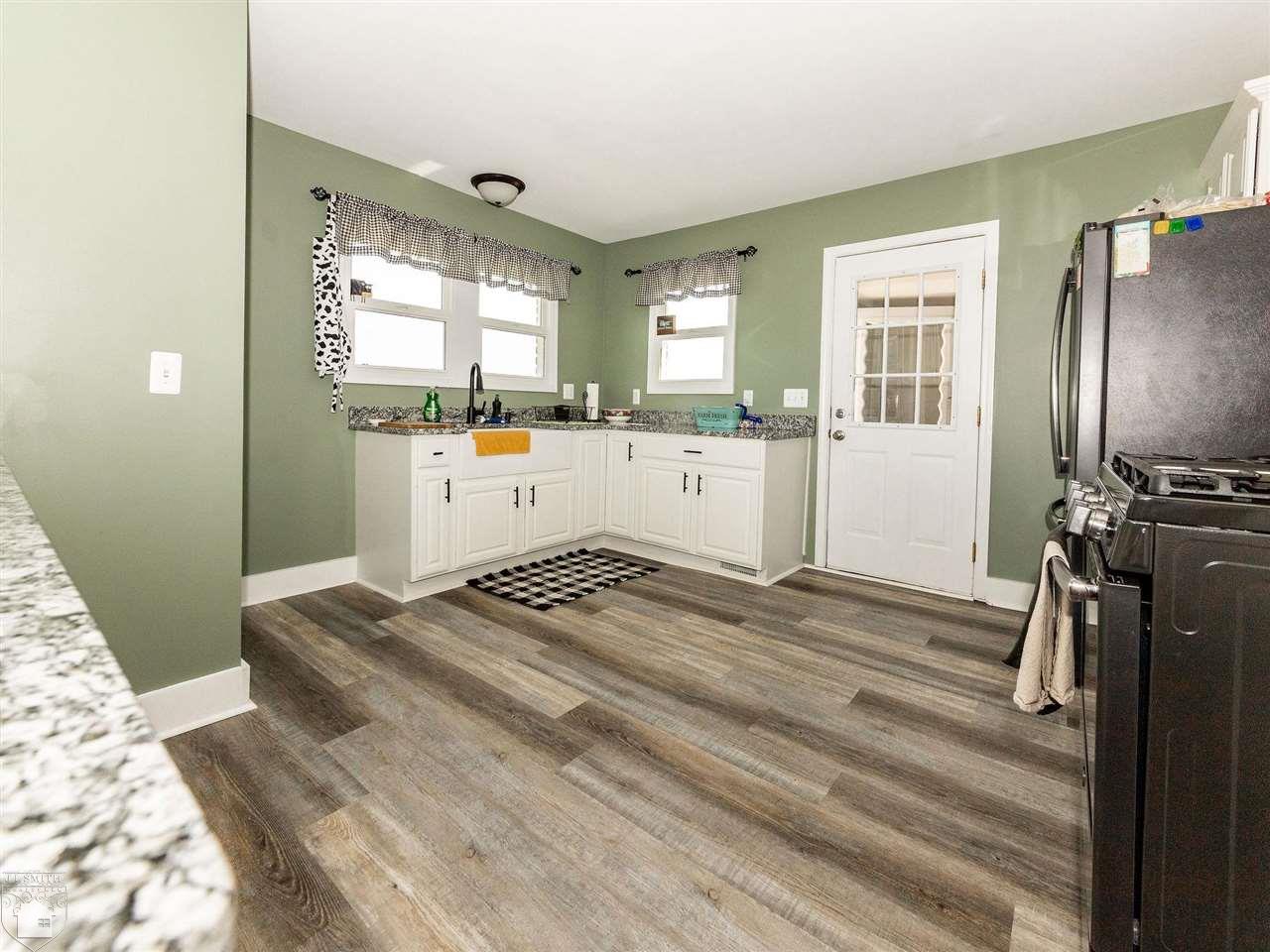 73640 Lowe Plank Road Richmond, MI 48062 - Photo 9 of 35 50075086-8.JPG