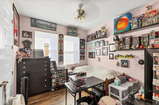 a view of utility room