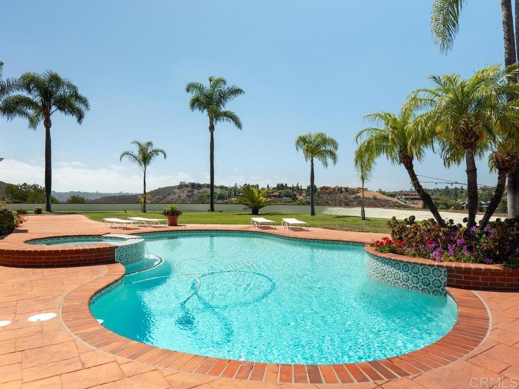 18246 Via Ascenso Rancho Santa Fe, CA 92091 - Photo 45 of 59
