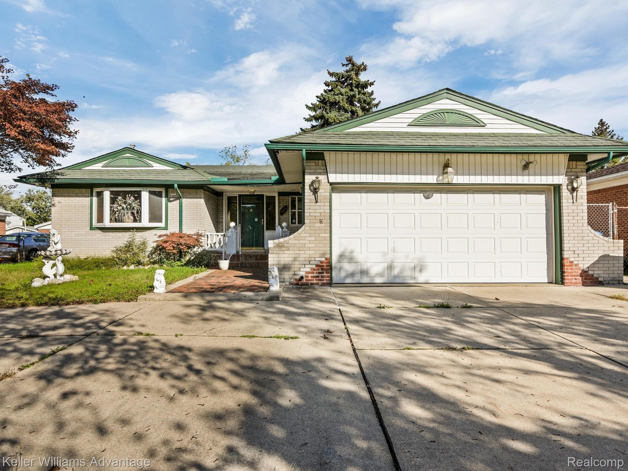3671 Fox Street Inkster, MI 48141 - Photo 2 of 29 Front of House with attached Garage