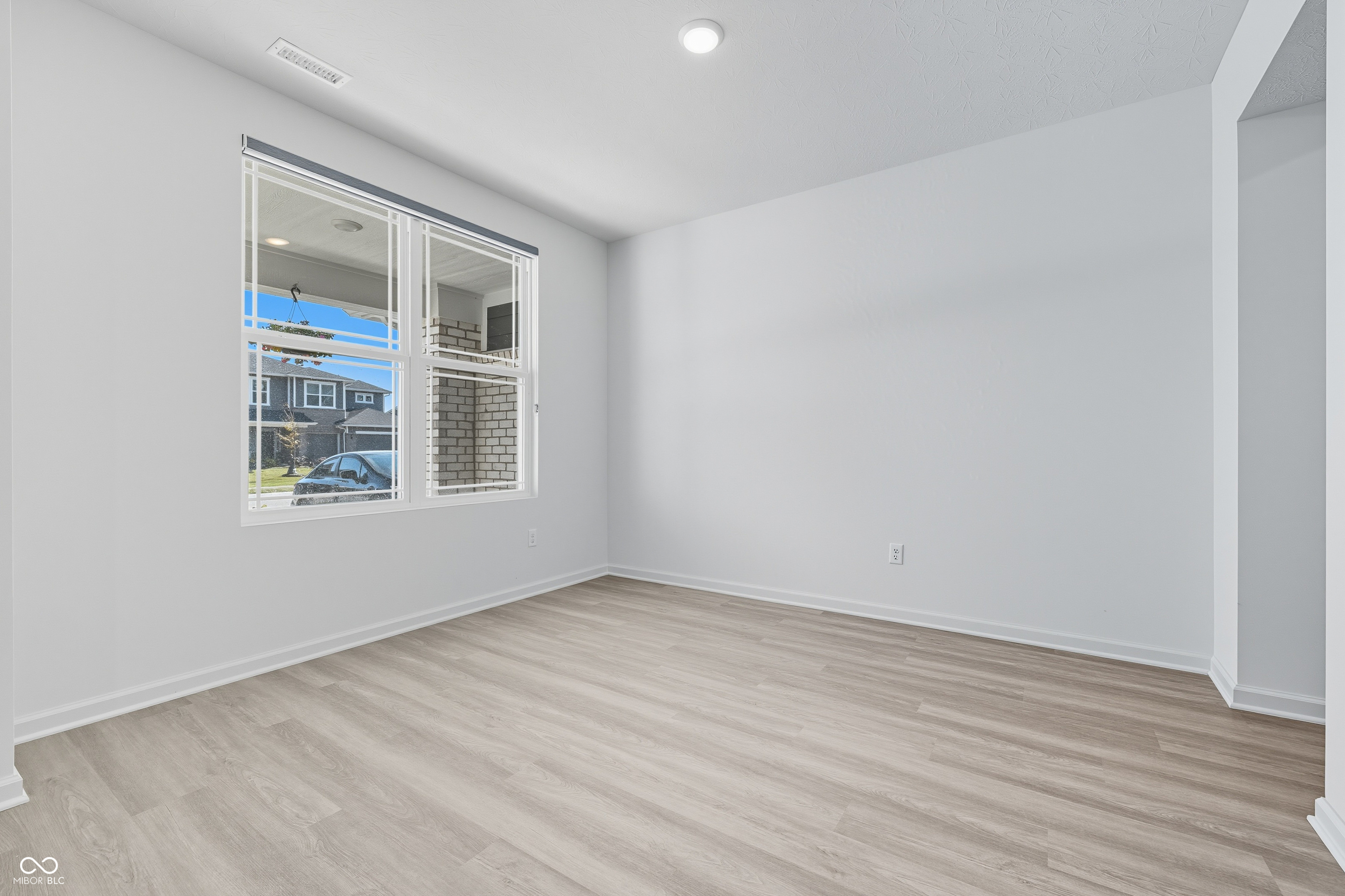 6460 Ambassador Drive Plainfield, IN 46168 - Photo 5 of 49