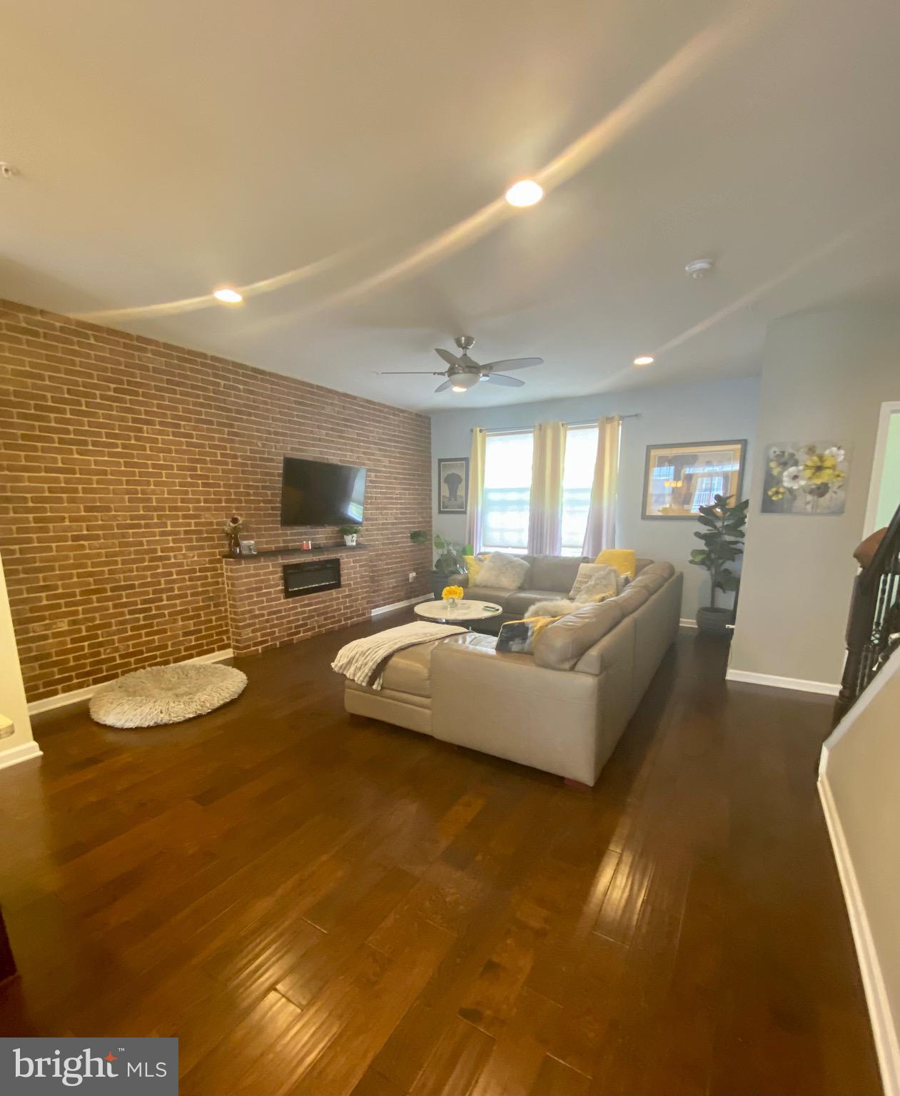 2904 Pinebrook Road Hyattsville, MD 20785 - Photo 16 of 33 Gallery Image 16