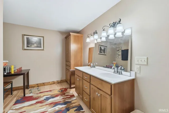 $680,000 | 7020 E Creek, Albany, IN 47320