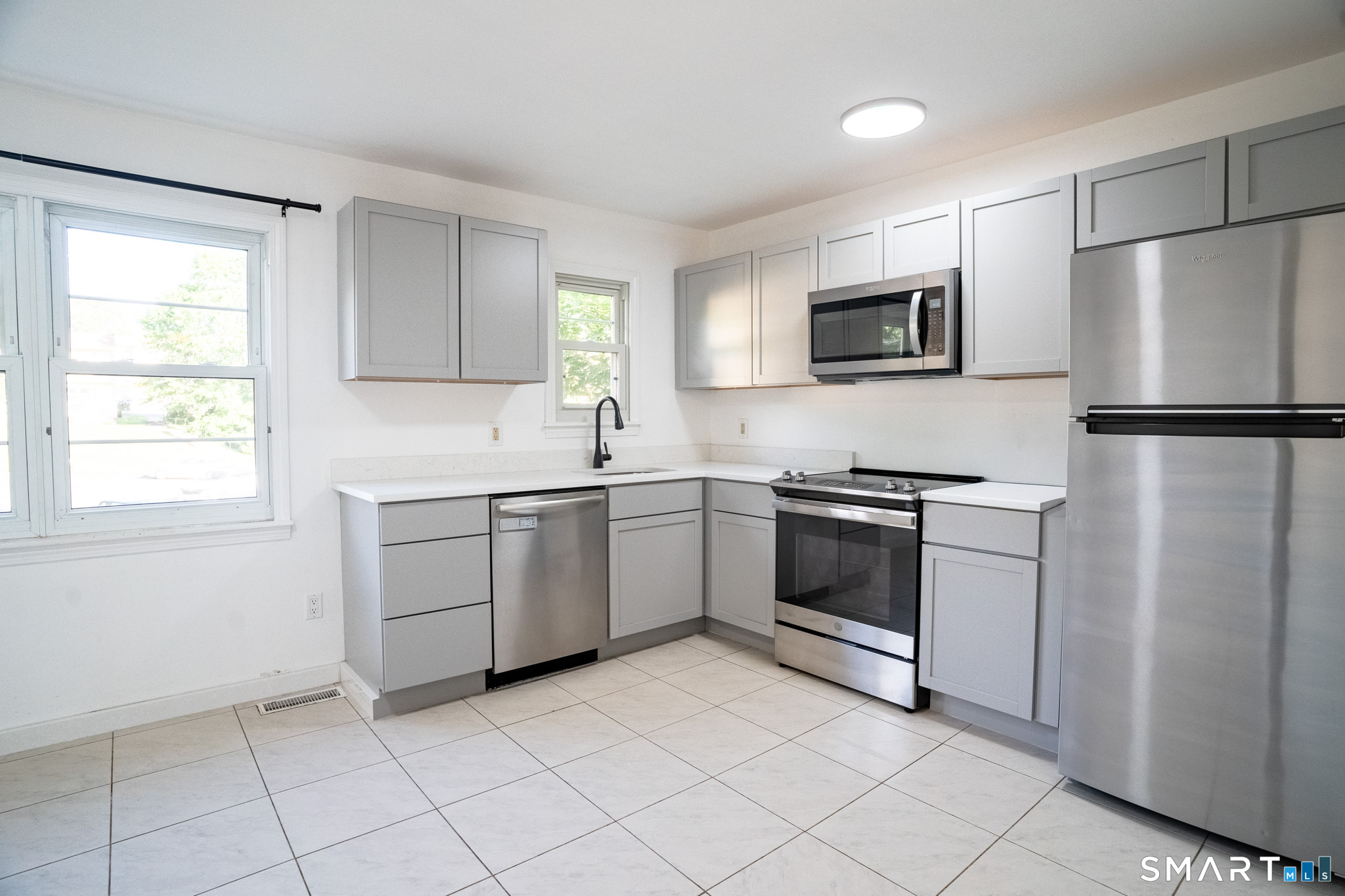 99 Ridge Road, Unit 7 Naugatuck, CT 06770 - Photo 4 of 22