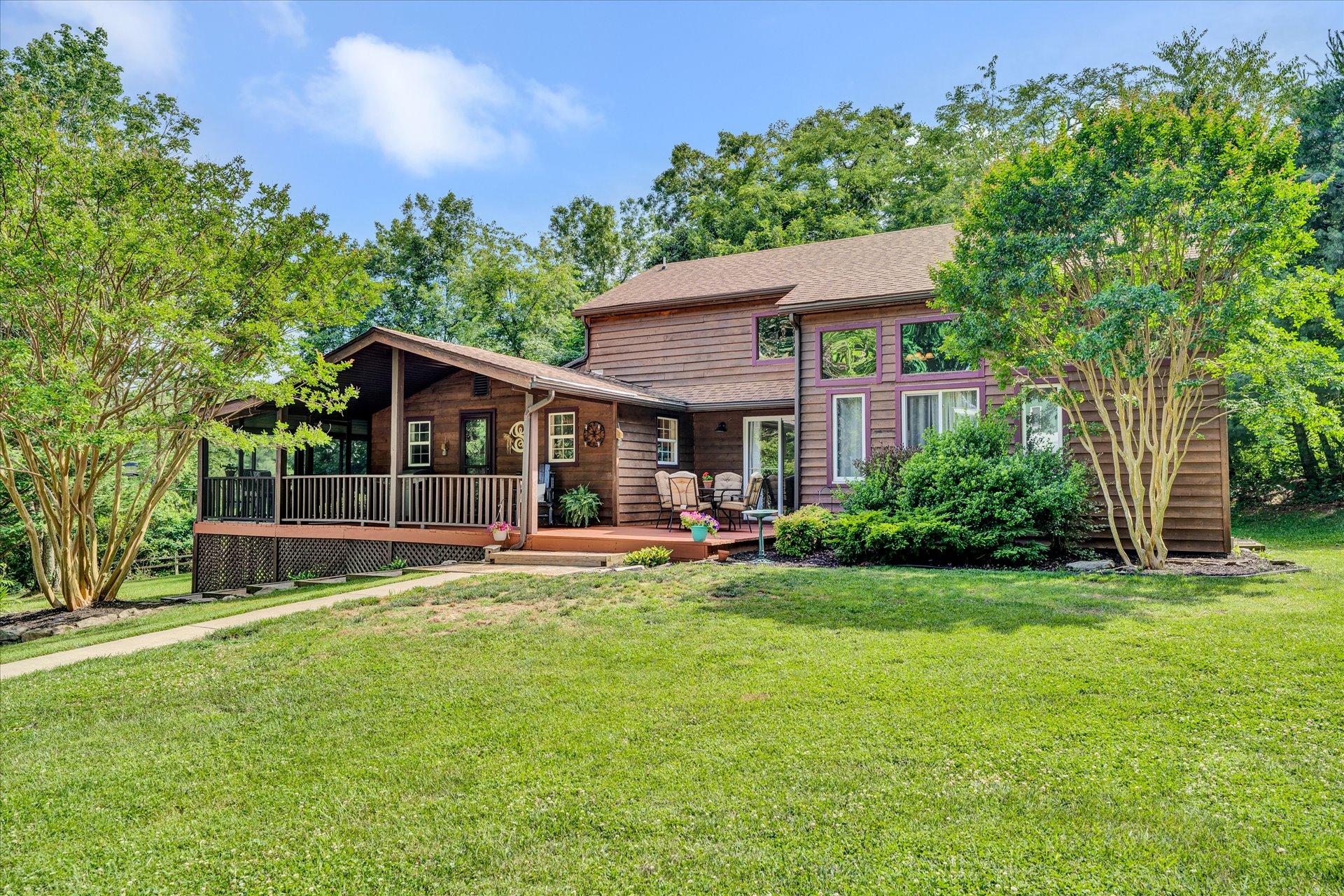 5287 Keffer Road Catawba, VA 24070 - Photo 1 of 59 01-Shows Great 5287 Keffer Rd (9 of 19)