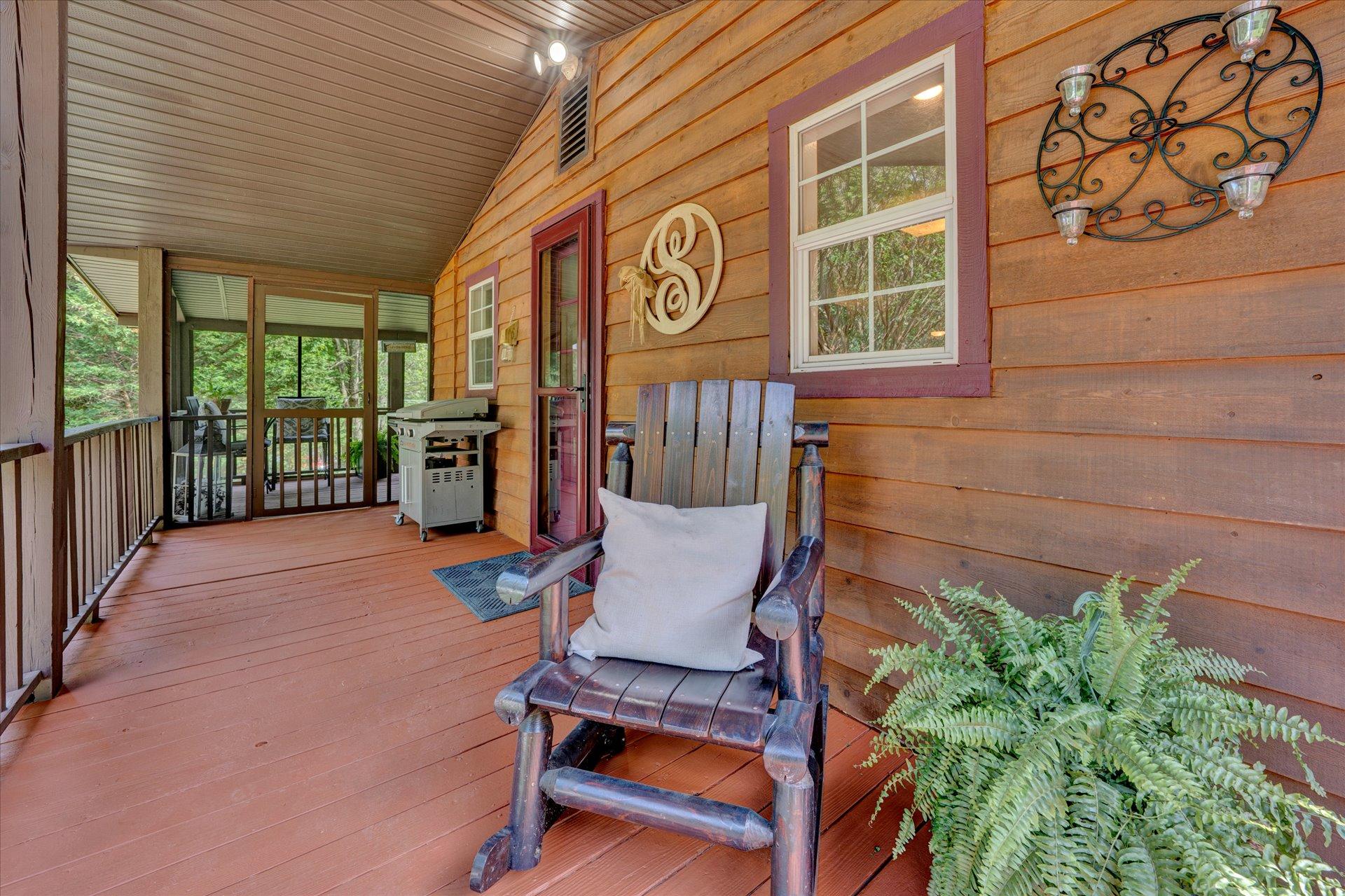 5287 Keffer Road Catawba, VA 24070 - Photo 5 of 59 05-Shows Great 5287 Keffer Rd (54 of 1)