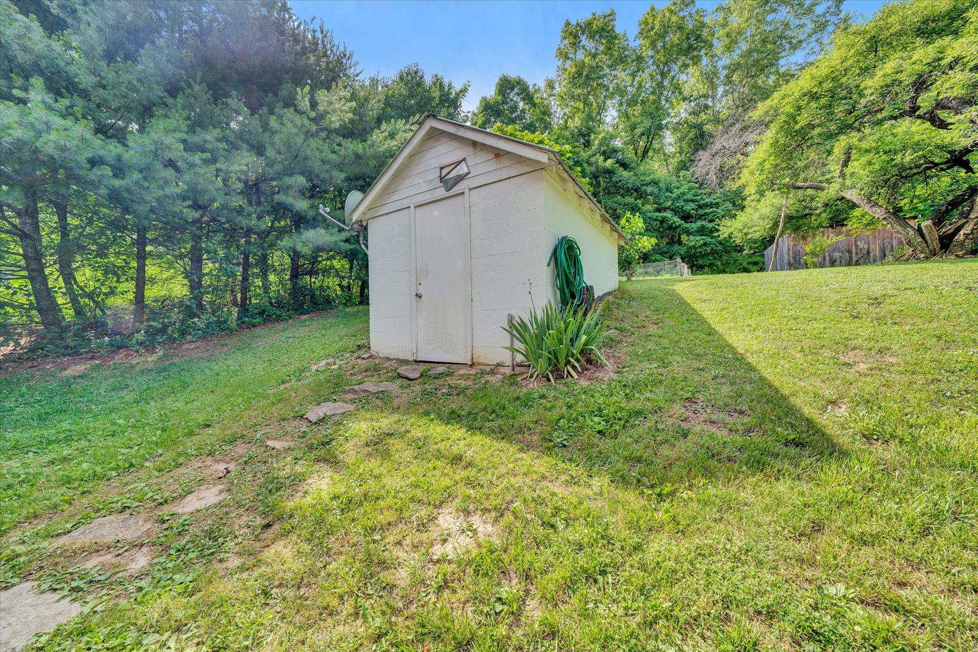5287 Keffer Road Catawba, VA 24070 - Photo 44 of 59 40-Shows Great 5287 Keffer Rd (2 of 19)