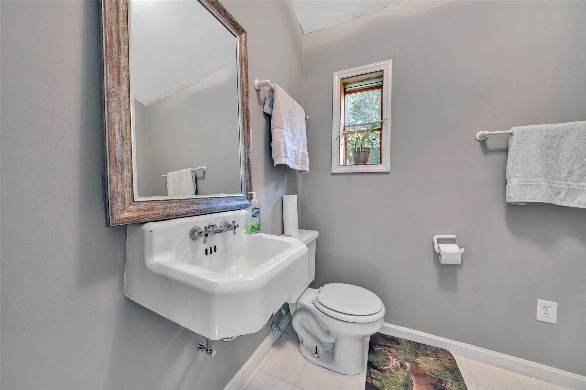 5287 Keffer Road Catawba, VA 24070 - Photo 56 of 59 52-Shows Great 5287 Keffer Rd (51 of 2)