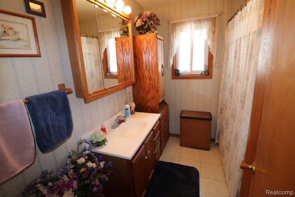 3339 South Vassar Road Davison, MI 48423 - Photo 15 of 33 IMG_9773.jpg