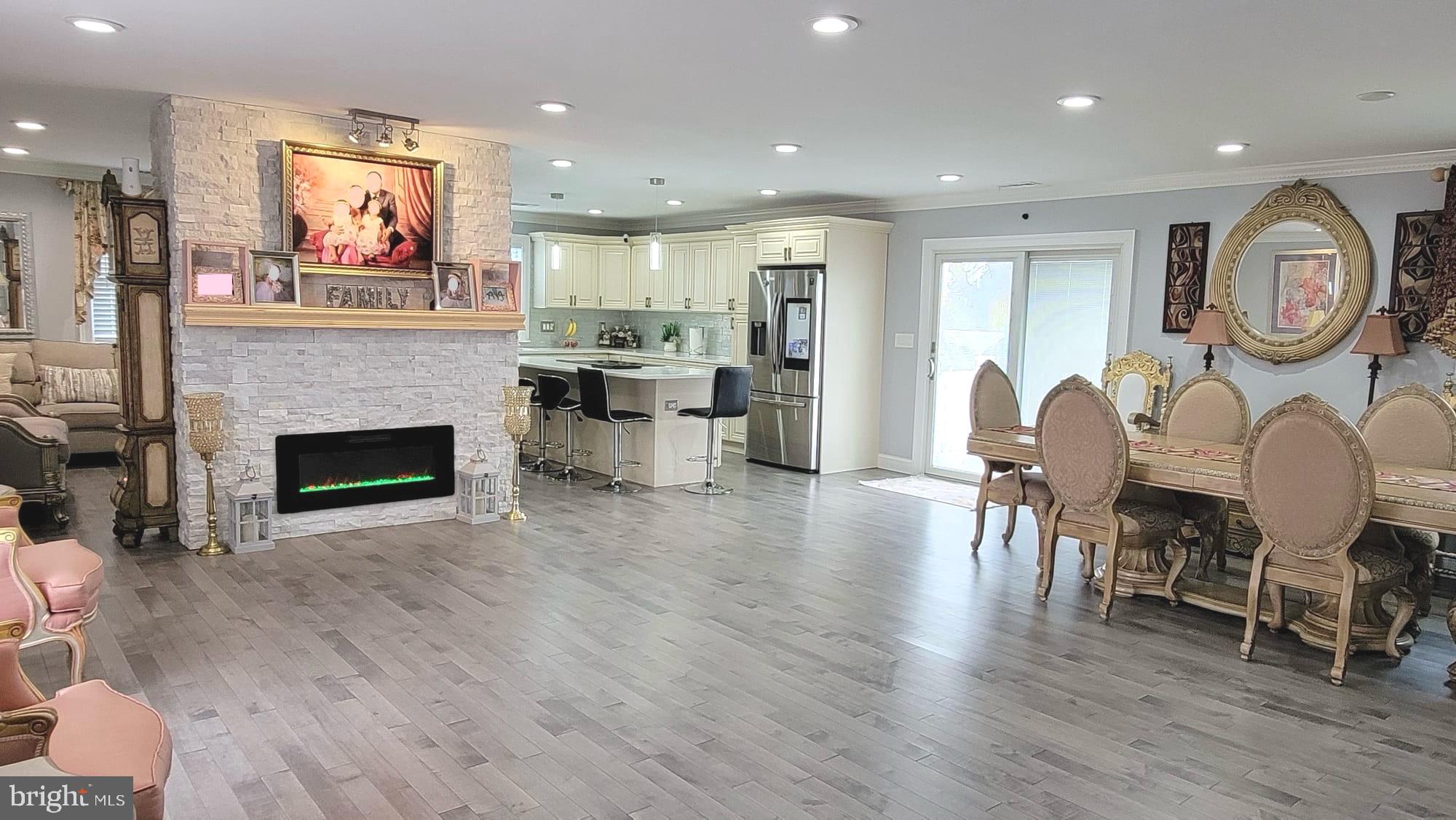 24309 Ridge Road Damascus, MD 20872 - Photo 3 of 42