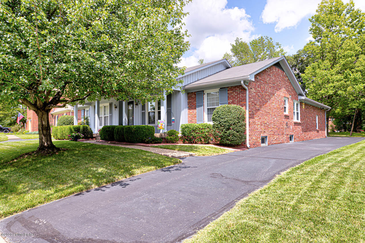 709 Farmingham Road Louisville, KY 40243 - Photo 37 of 49 709_Farmingham_Rd-36