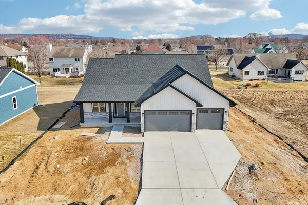 $599,900 | 228 Cardinal Lane, Sauk City, WI 53583